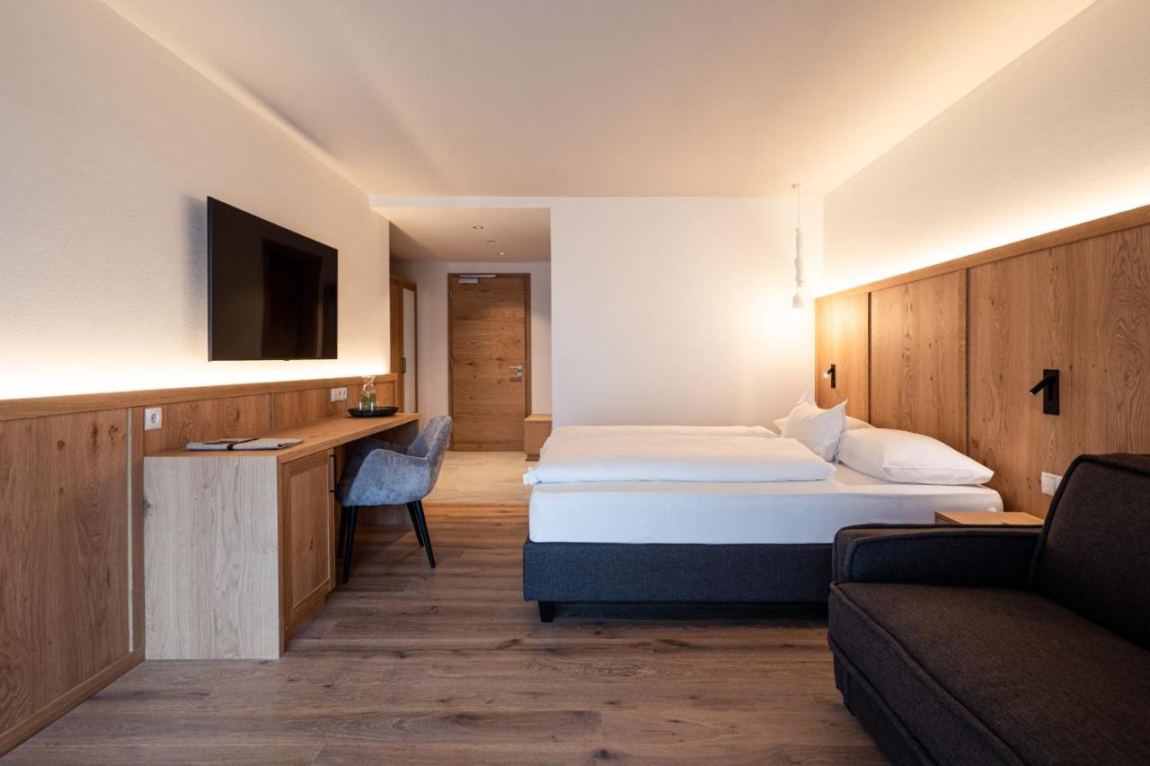 B&B Boutiquehotel Clara Μπρούνικο Εξωτερικό φωτογραφία